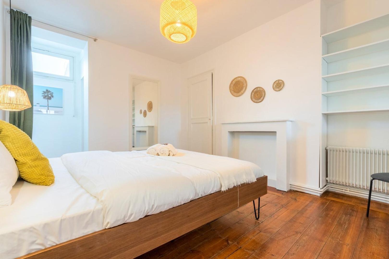 2-Bedroom Apartment Near Metro Lille Exterior photo